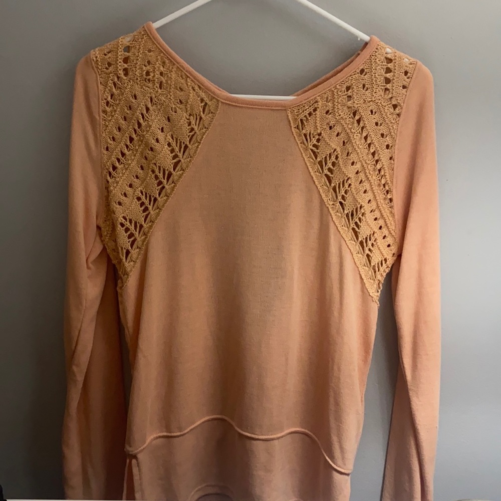 Women’s long sleeve shirt